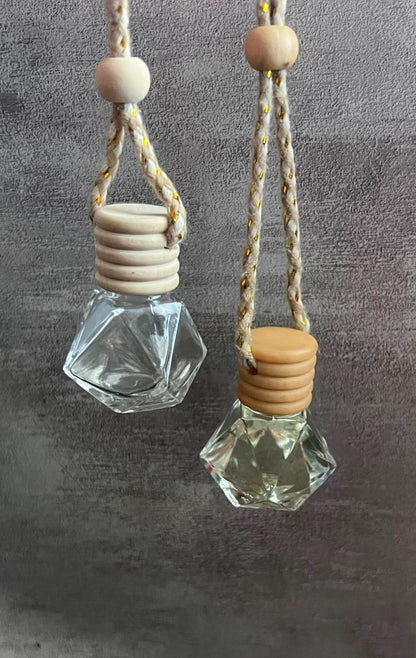 Clear glass diamond design car diffuser bottles