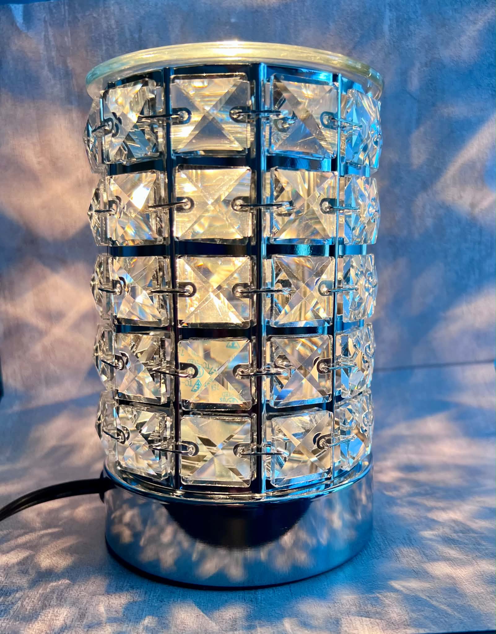Crystal Touch wax warmer displaying high brightness setting